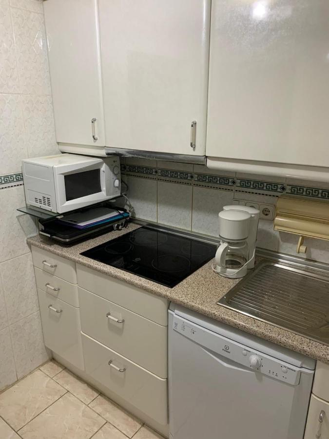 רוזס Appartement Premiere Ligne De Mer Avec Piscine מראה חיצוני תמונה