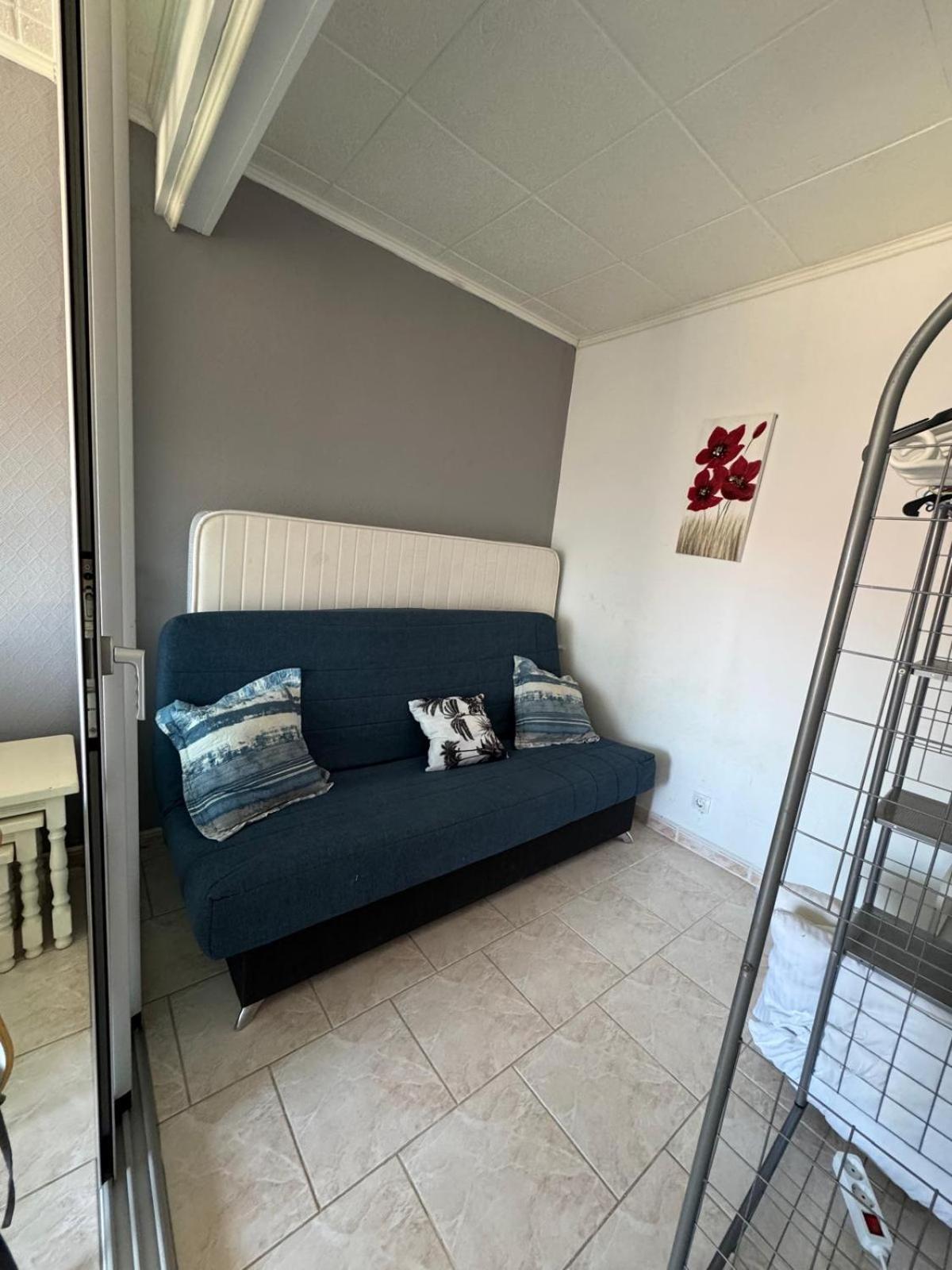 רוזס Appartement Premiere Ligne De Mer Avec Piscine מראה חיצוני תמונה