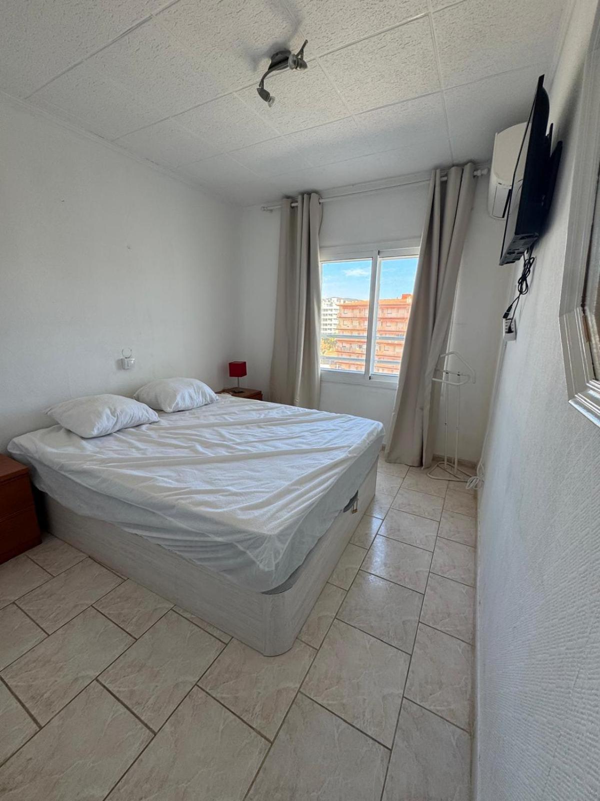 רוזס Appartement Premiere Ligne De Mer Avec Piscine מראה חיצוני תמונה