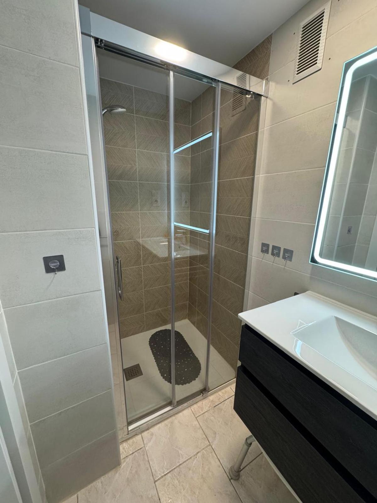 רוזס Appartement Premiere Ligne De Mer Avec Piscine מראה חיצוני תמונה
